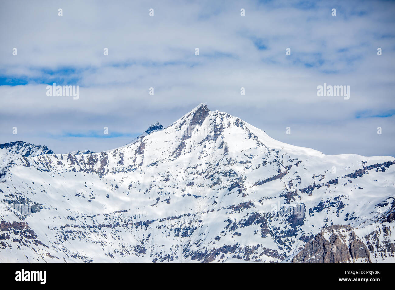 Foto di paesaggio innevato Foto Stock