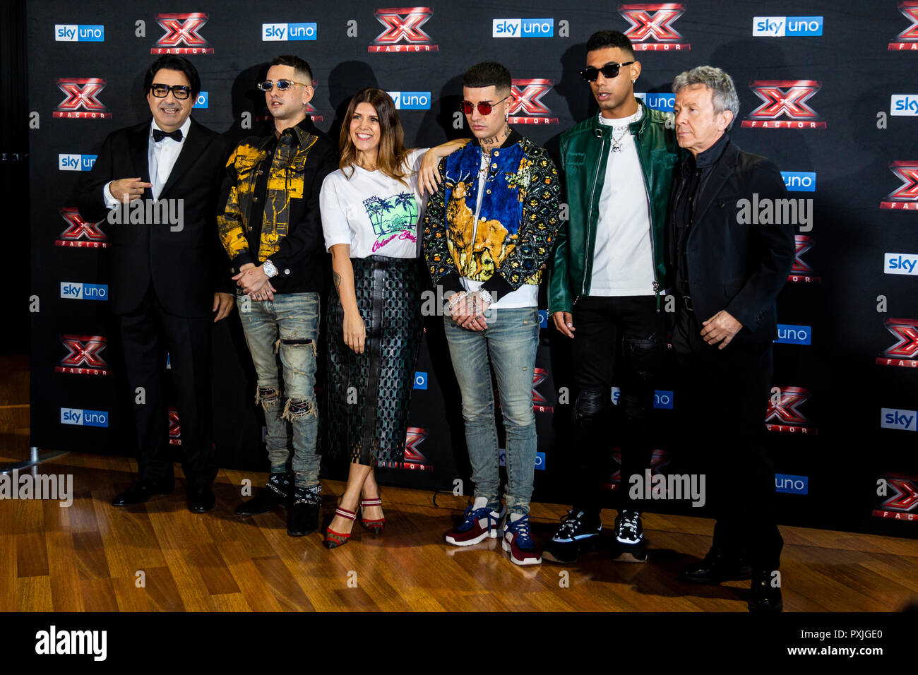 Milano, Italia. 22 ottobre, 2018. X-Factor 12 Live photo call, Milano, Italia Credito: Valeria Portinari/Alamy Live News Foto Stock