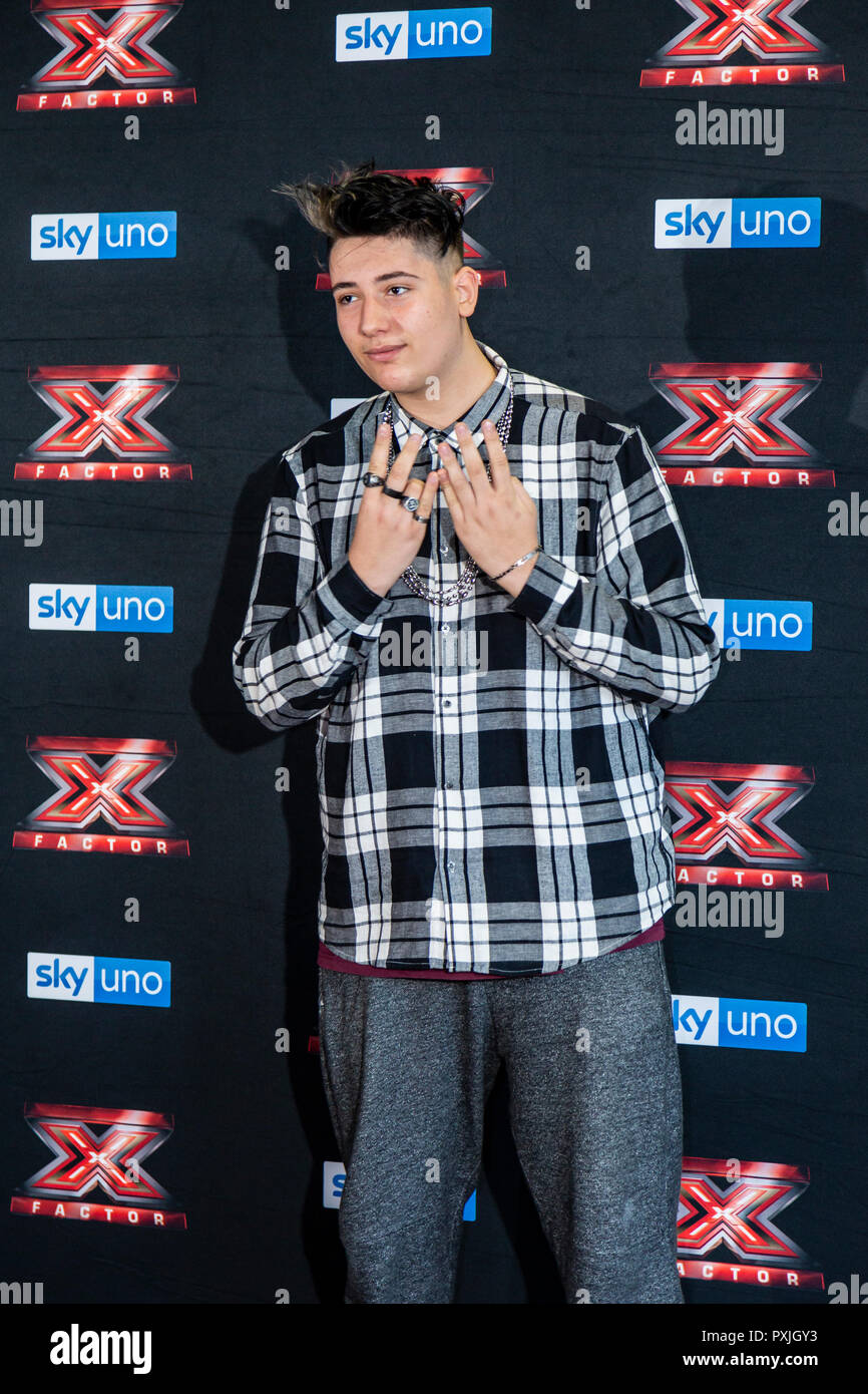 Milano, Italia. 22 ottobre, 2018. X-Factor 12 Live photo call, Milano, Italia Credito: Valeria Portinari/Alamy Live News Foto Stock