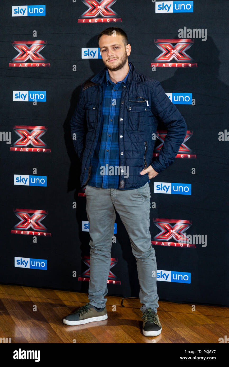Milano, Italia. 22 ottobre, 2018. X-Factor 12 Live photo call, Milano, Italia Credito: Valeria Portinari/Alamy Live News Foto Stock