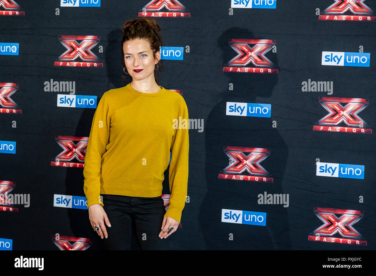 Milano, Italia. 22 ottobre, 2018. X-Factor 12 Live photo call, Milano, Italia Credito: Valeria Portinari/Alamy Live News Foto Stock