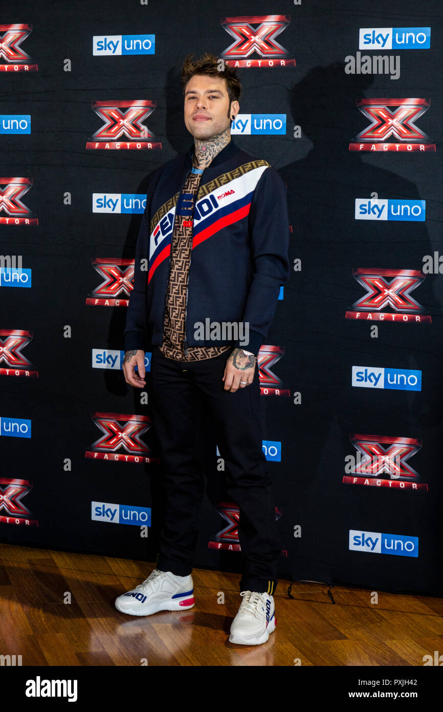 Milano, Italia. 22 ottobre, 2018. X-Factor 12 Live photo call, Milano, Italia Credito: Valeria Portinari/Alamy Live News Foto Stock