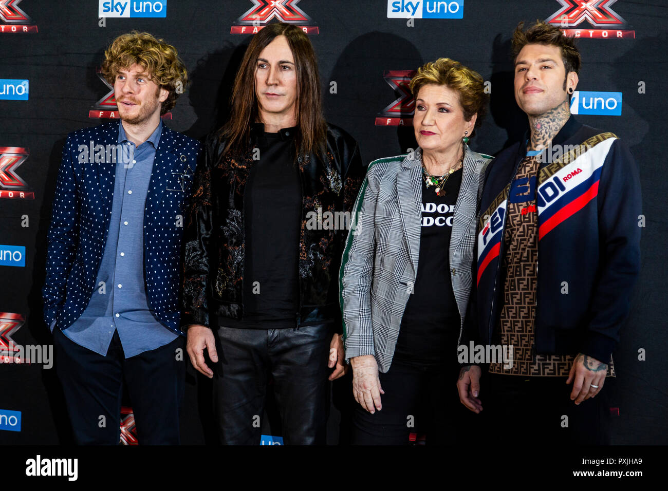 Milano, Italia. 22 ottobre, 2018. X-Factor 12 Live photo call, Milano, Italia Credito: Valeria Portinari/Alamy Live News Foto Stock