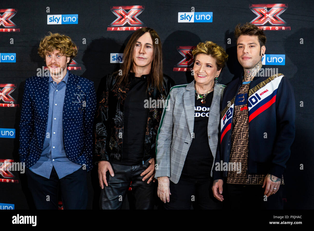 Milano, Italia. 22 ottobre, 2018. X-Factor 12 Live photo call, Milano, Italia Credito: Valeria Portinari/Alamy Live News Foto Stock