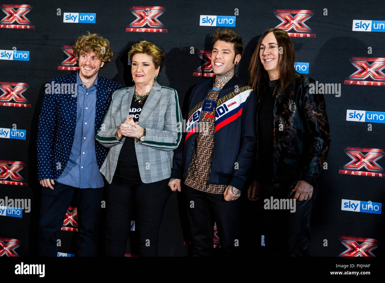Milano, Italia. 22 ottobre, 2018. X-Factor 12 Live photo call, Milano, Italia Credito: Valeria Portinari/Alamy Live News Foto Stock