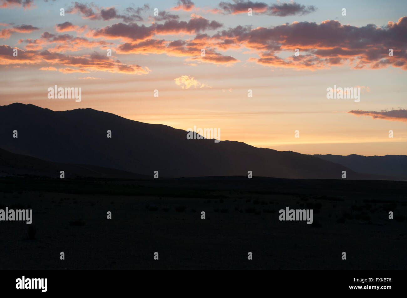 Estate tramonto, Galuut, Bayankhongor, Mongolia Foto Stock