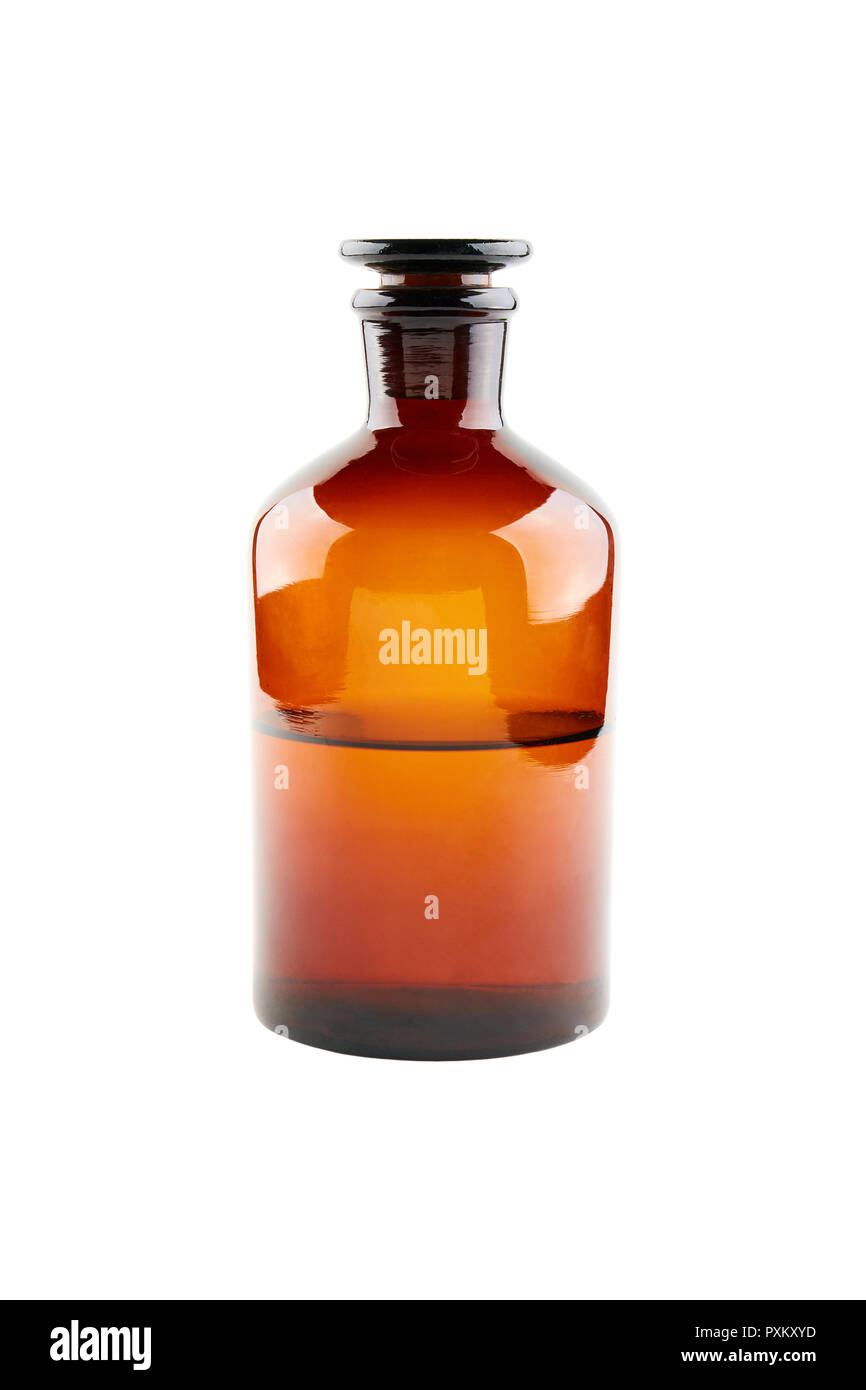 Bottiglia marrone con la medicina isolati su sfondo bianco. Foto Stock