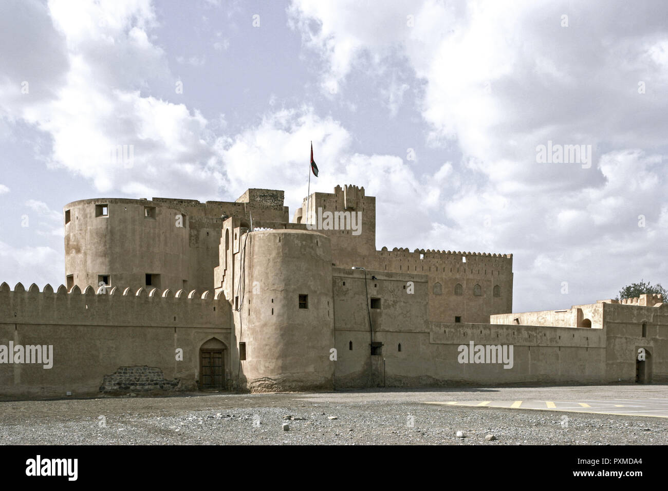Oman Jabrin Architektur Aussen Festung Festungen Fort forti Wohnschloss Gebaeude Mauer Mauern Turm Tuerme Reisen Sehenswuerdigkeit Arabische Halbinsel Foto Stock