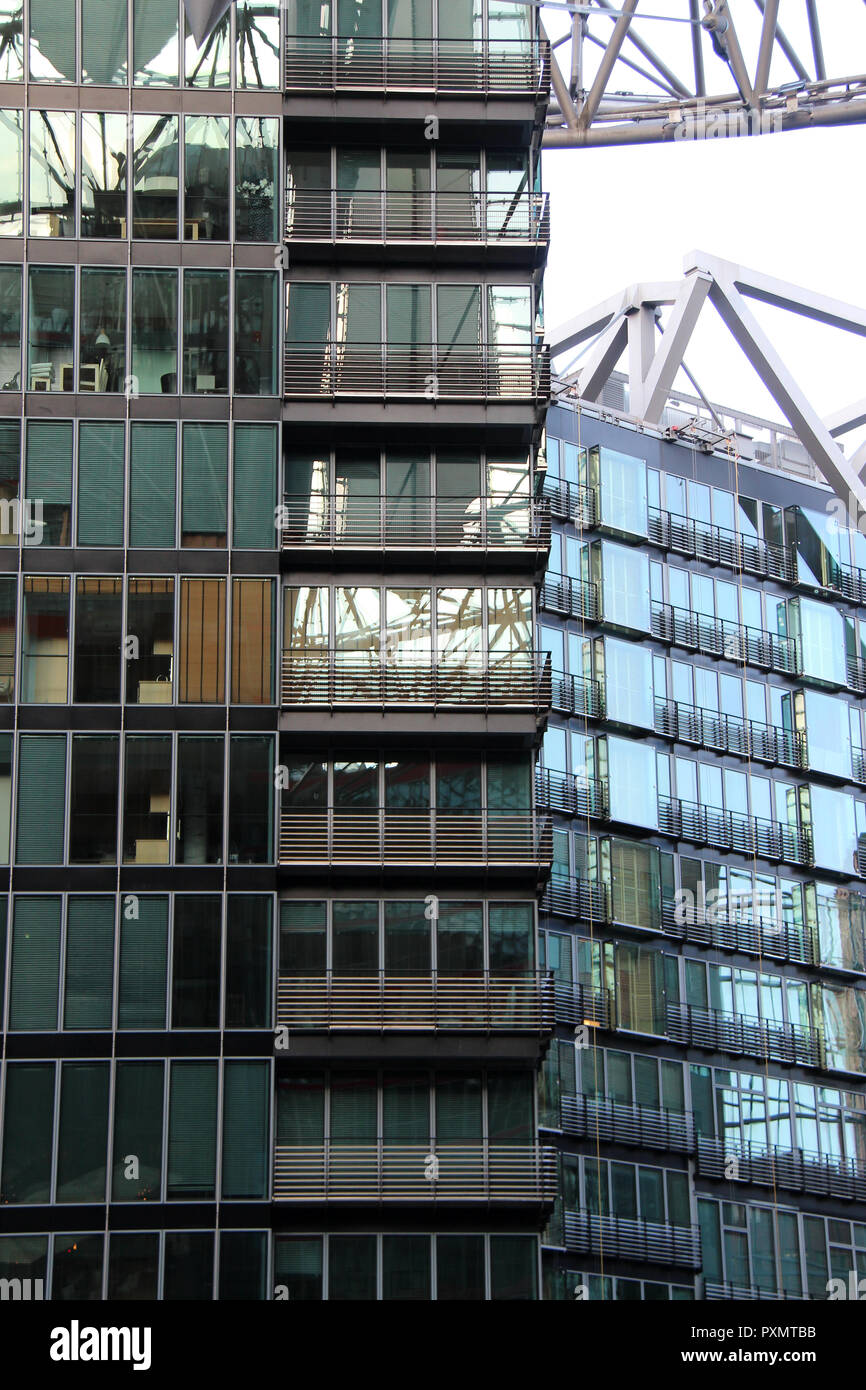 Edifici moderni (Sony Centre di Berlino (Germania). Foto Stock