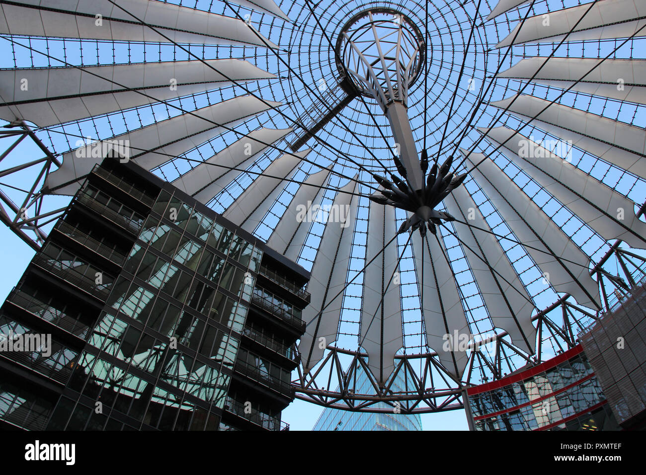 Edifici moderni (Sony Centre di Berlino (Germania). Foto Stock