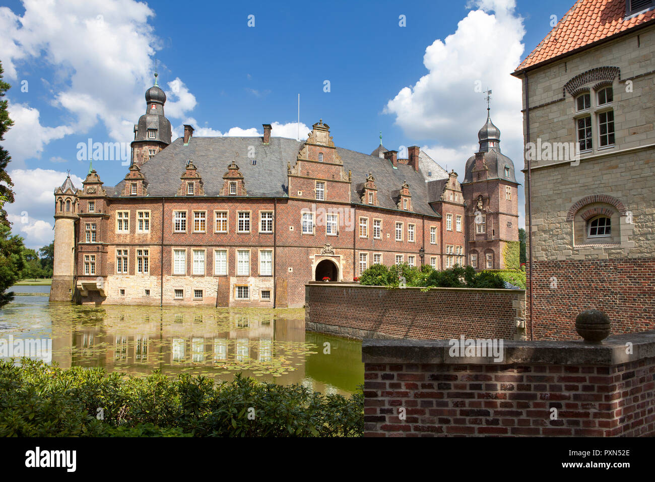 Schloss Darfeld, moated castle, Rosendahl, Münsterland, Renania settentrionale-Vestfalia, Germania, Europa Foto Stock