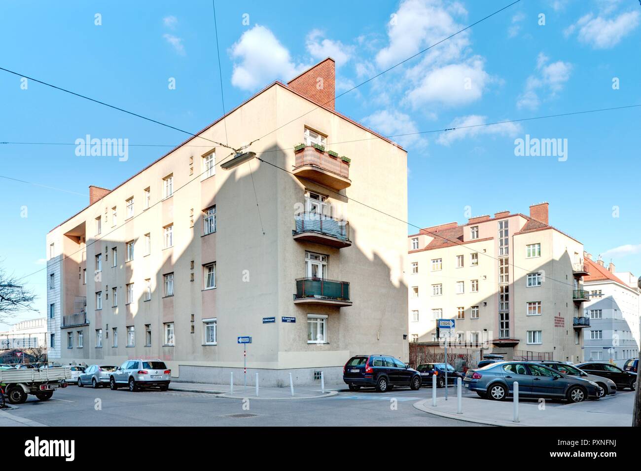 Wien, Gemeindebau des "Roten Wien - Vienna, Consiglio Tenement blocco, "rosso" di Vienna, Loeschenkohlgasse 30-32, Oskar Strnad 1932 Foto Stock