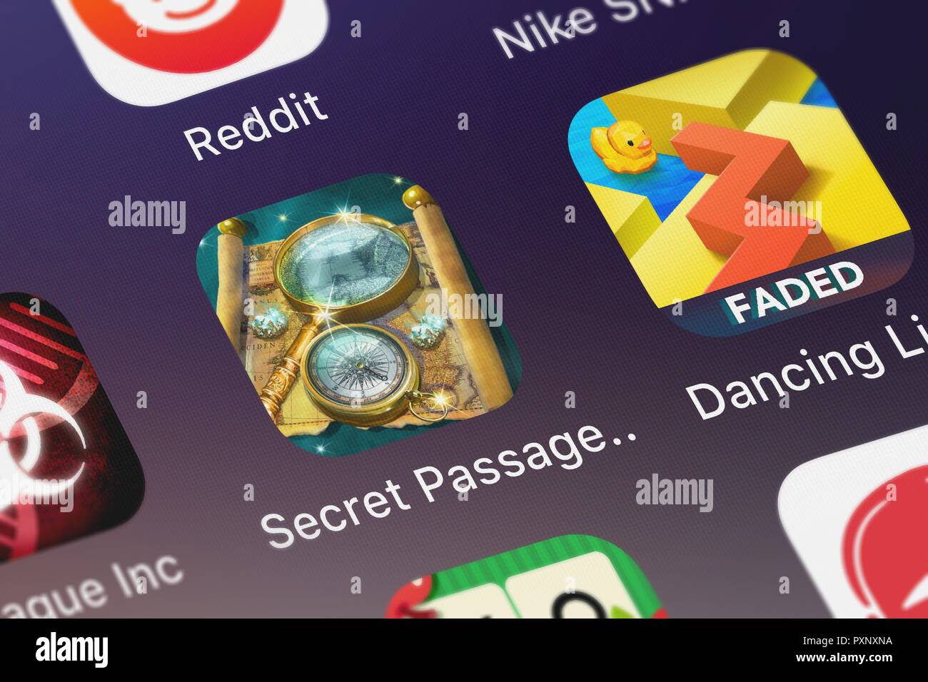 London, Regno Unito - 23 Ottobre 2018: screenshot del mobile app passaggi segreti: oggetti nascosti dalla tasca di gemme, Inc.. Foto Stock