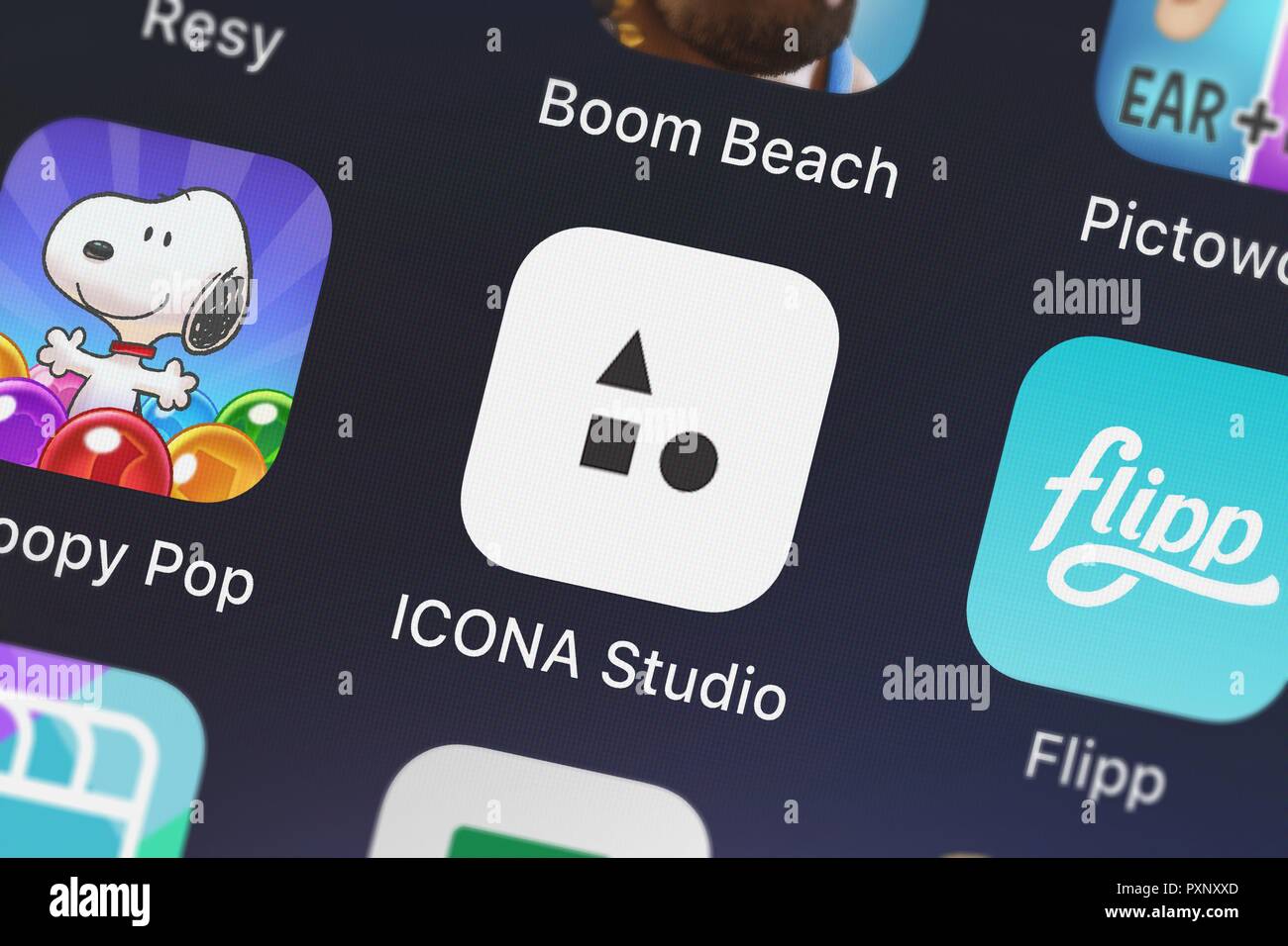 London, Regno Unito - 23 Ottobre 2018: screenshot del mobile app ICONA Studio - Logo Maker dal RoadRocks. Foto Stock