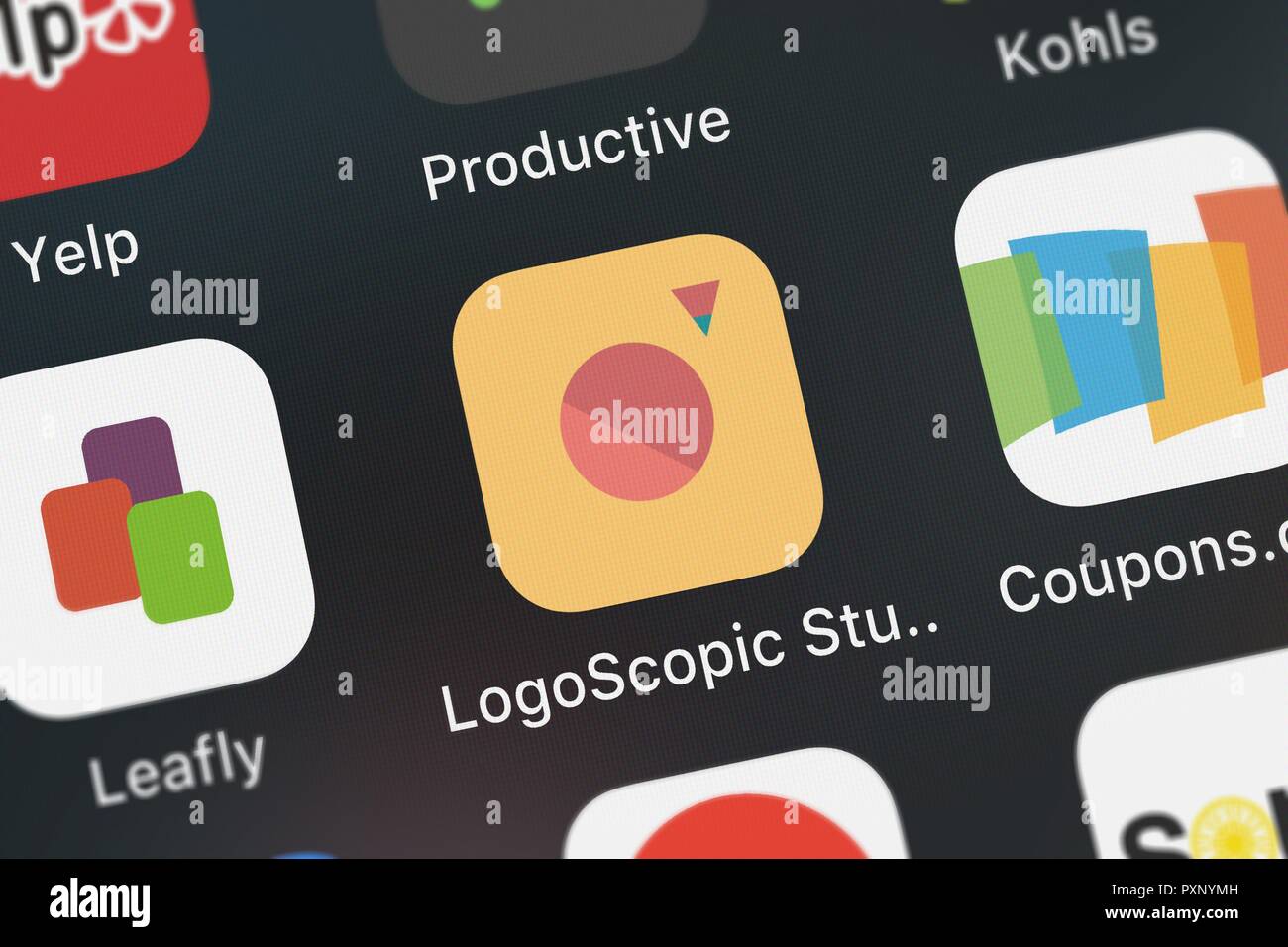 London, Regno Unito - 23 Ottobre 2018: screenshot del mobile app LogoScopic Studio - Logo Maker dal RoadRocks. Foto Stock