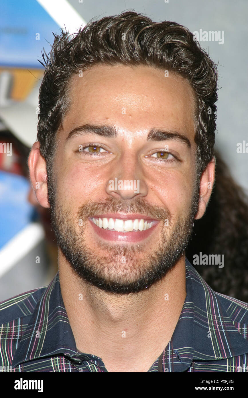 Zachary Levi 07/24/05 'Sky alta' Premiere @ El Capitan, Hollywood Foto di Ima Kuroda/HNW / PictureLux (Luglio 24, 2005) Riferimento File # 33687 785HNWPLX Foto Stock