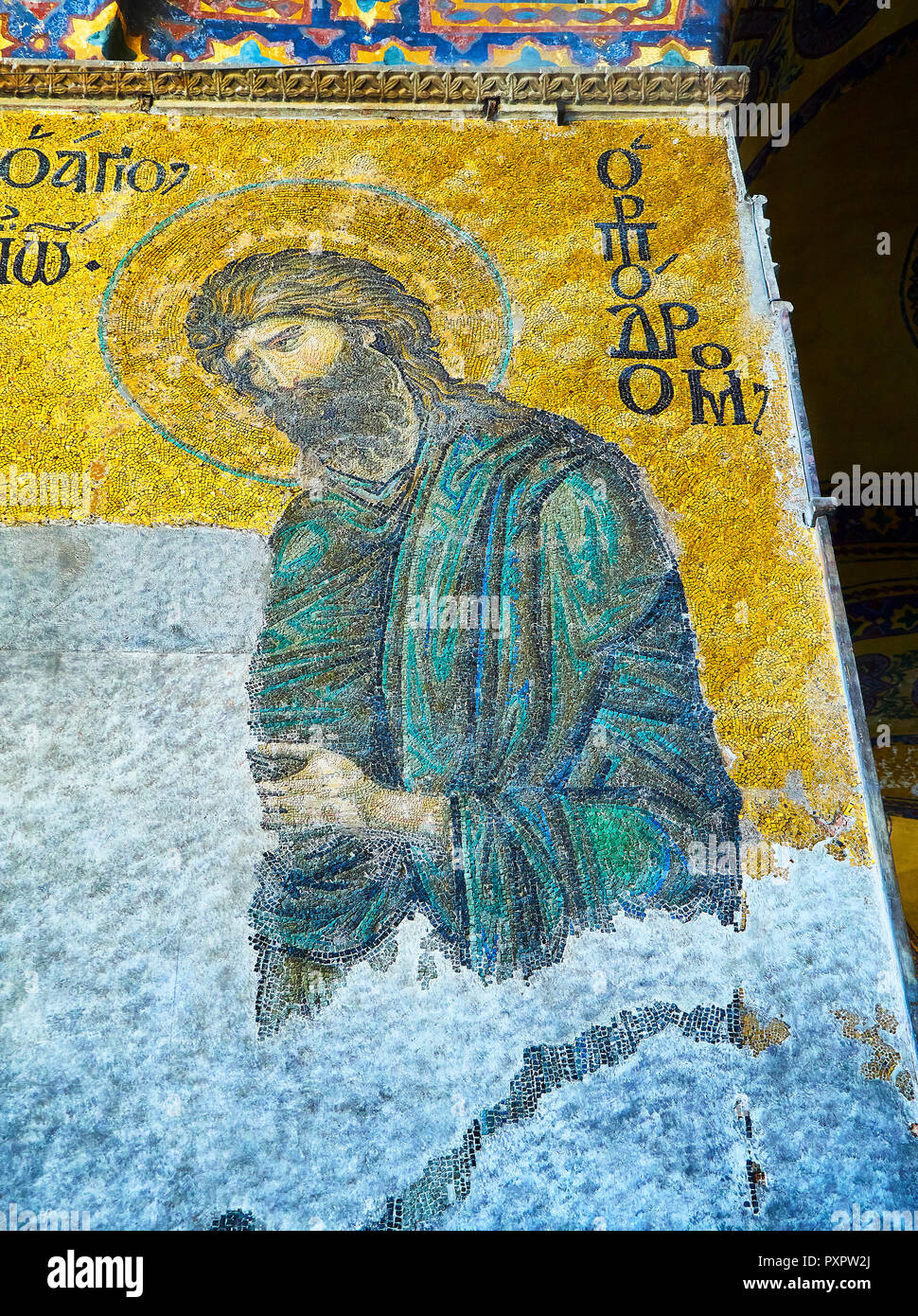 Dettaglio della Deesis mosaico, un mosaico bizantino si trova in alto a sud galleria di Hagia Sophia moschea. Istanbul, Turchia. Foto Stock