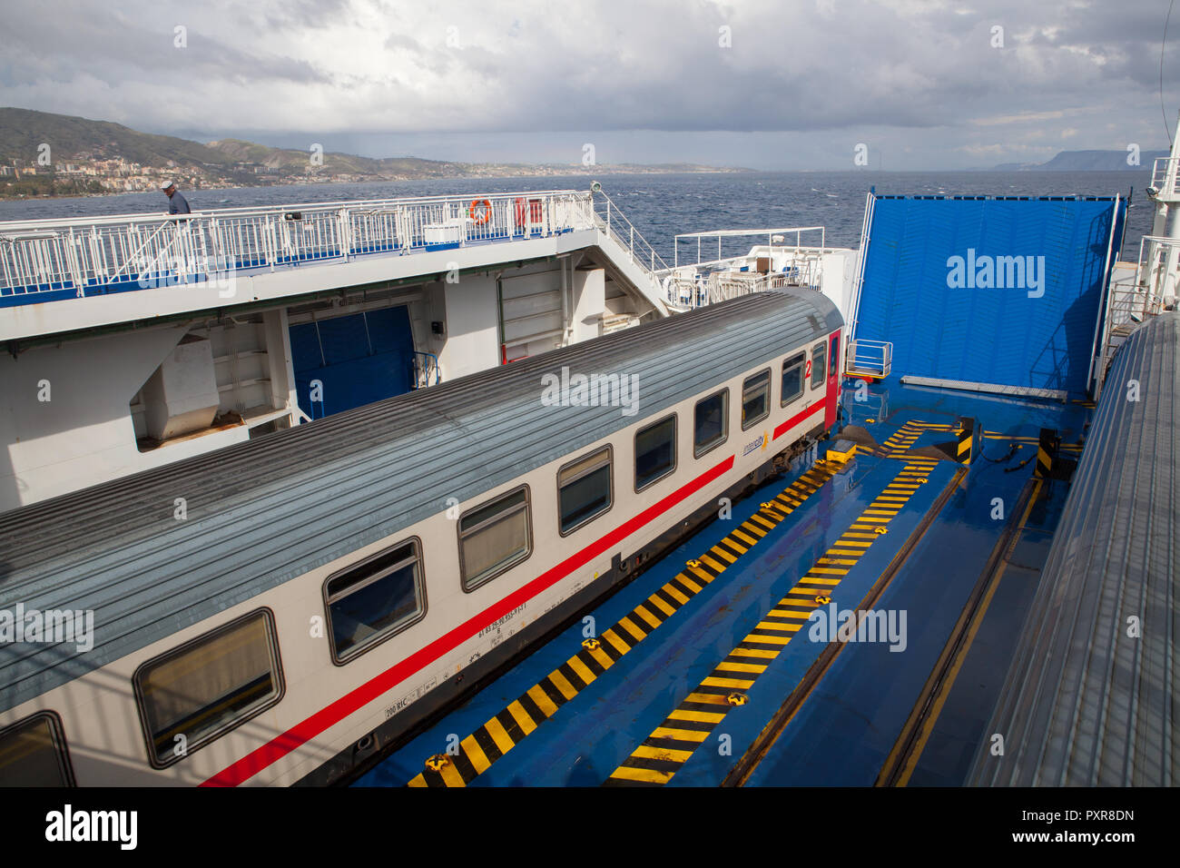 Villa san giovanni messina immagini e fotografie stock ad alta risoluzione  - Alamy