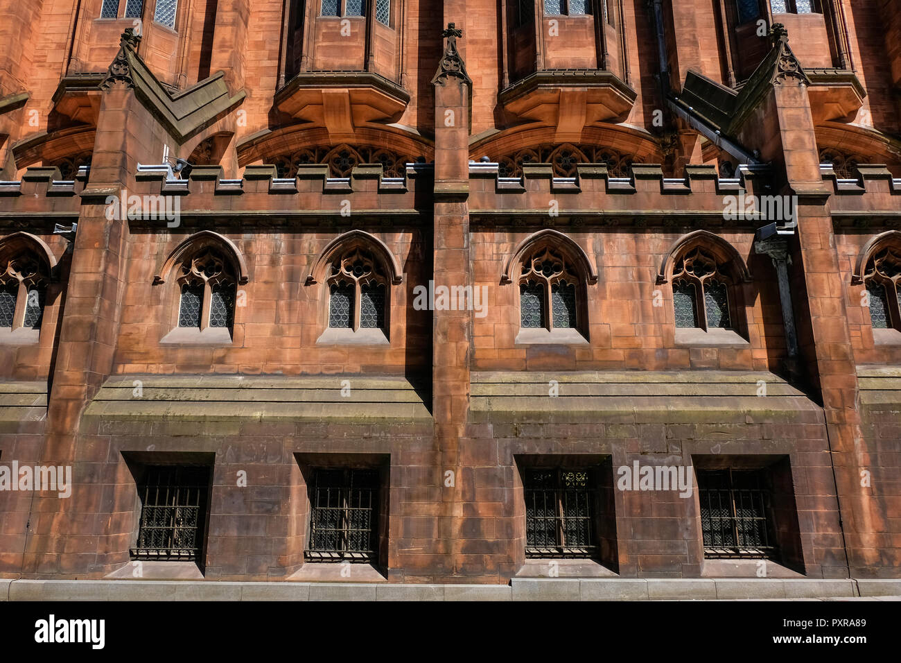 Manchester, Regno Unito - 18 Maggio 2018: John Rylands Library costruito nel 1988 da Enriqueta Rylands, sua moglie dopo Giovanni della morte, è aperto al pubblico nel 1900. Il Foto Stock