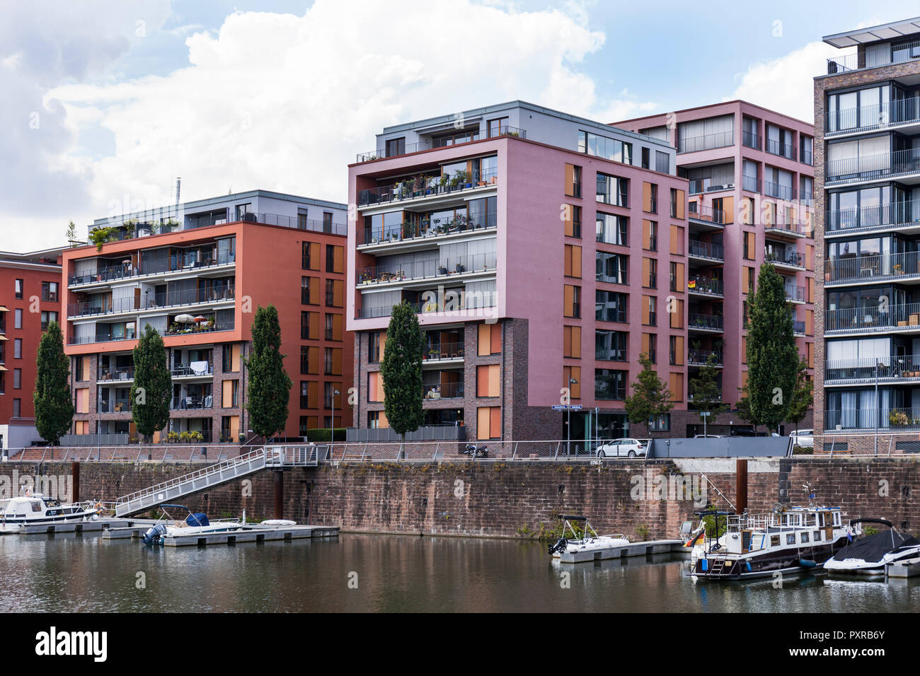 Germania, Hesse, Francoforte, Westhafen, moderne case residenziali Foto Stock