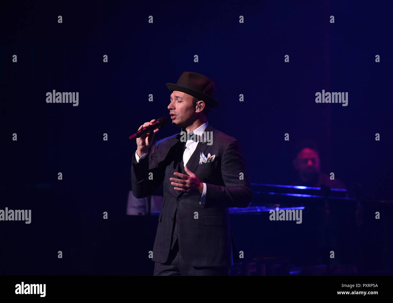 Virginia Beach, Virginia, Stati Uniti d'America. 22 ottobre, 2018. VICTOR MICALLEF DEI TENORI IN SANDLER Center in Virginia Beach, Virginia il 22 ottobre 2018. © Jeff Moore 2018 Credit: Jeff Moore/ZUMA filo/Alamy Live News Foto Stock