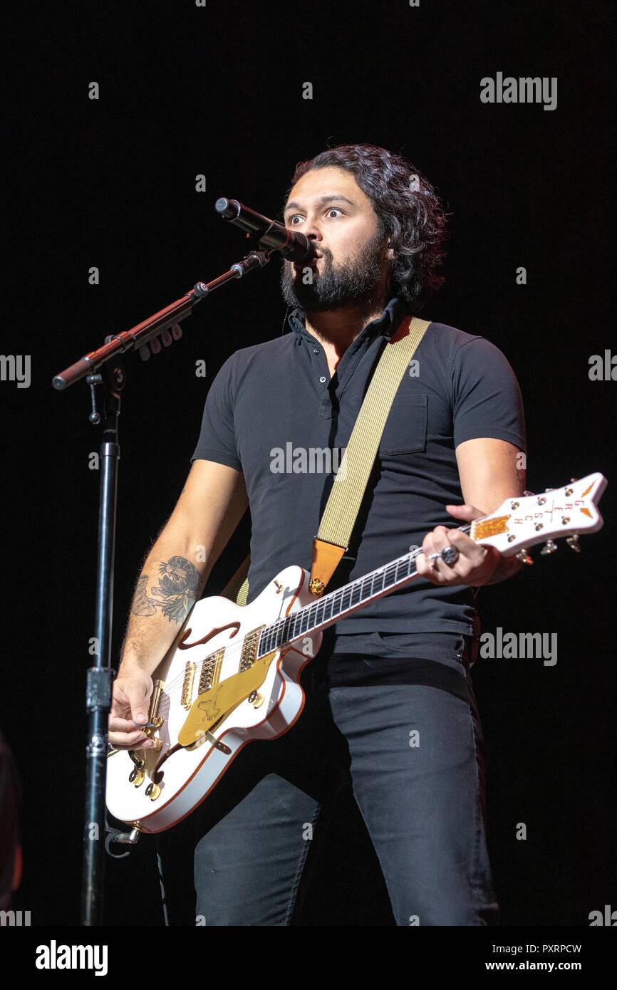 Milwaukee, Wisconsin, Stati Uniti d'America. Xvii oct, 2018. DAVID LE"AUPEPE delle gang di giovani al Forum Fiserv a Milwaukee nel Wisconsin Credit: Daniel DeSlover/ZUMA filo/Alamy Live News Foto Stock