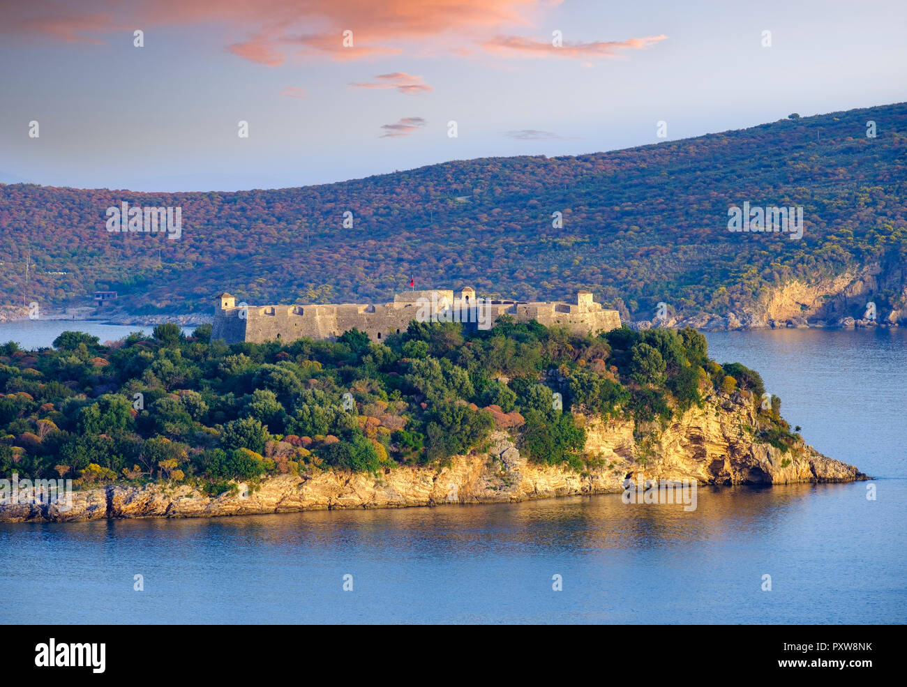 L'Albania, la contea di Valona, vicino a Himara, Porto Palermo, Castello Foto Stock