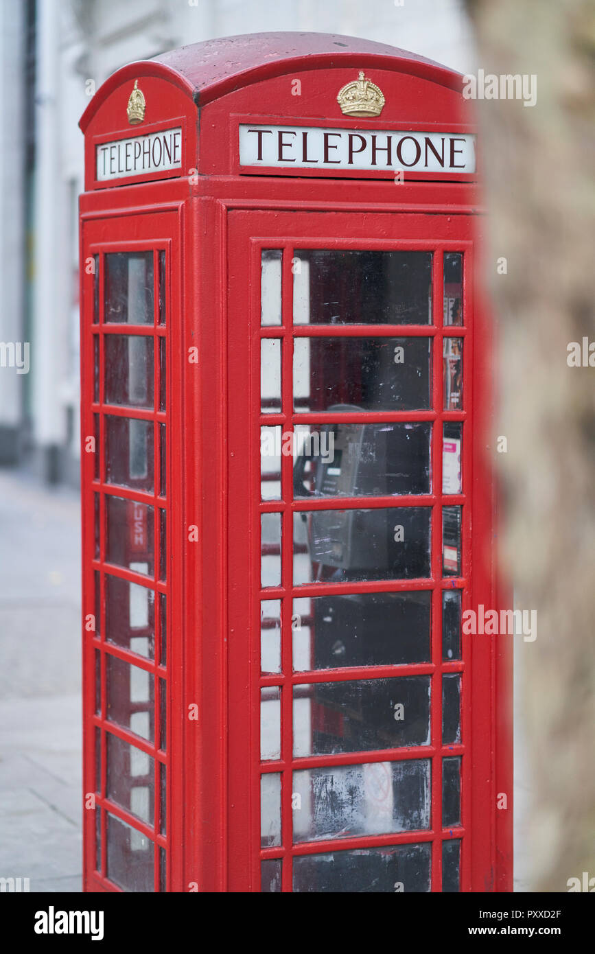 Classic UK Telefono rosso scatola. Foto Stock