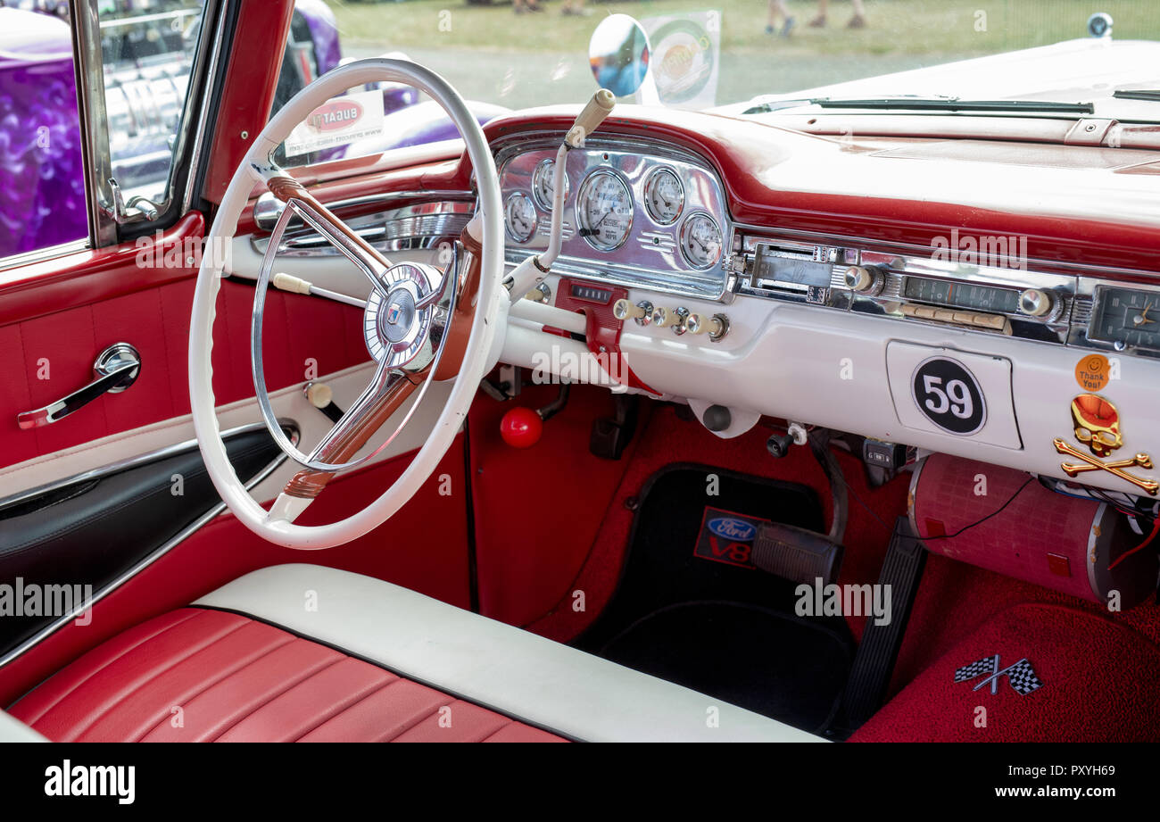 1959 Ford Fairlane 500 interni. Anni Cinquanta vettura americana Foto Stock