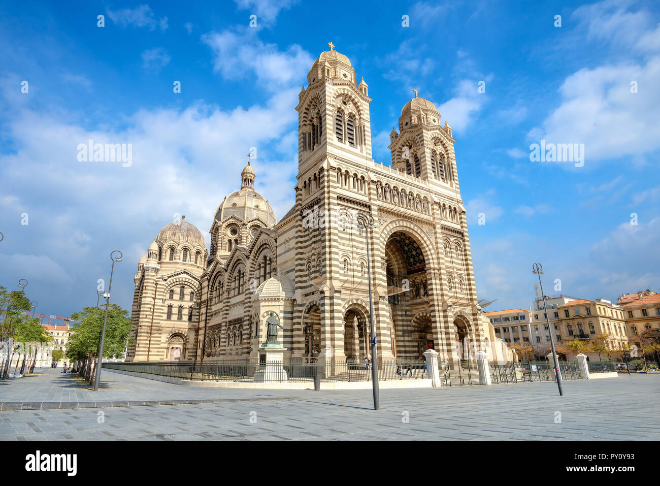 Bella vista della Cattedrale de la Grande a Marsiglia. Francia Foto Stock