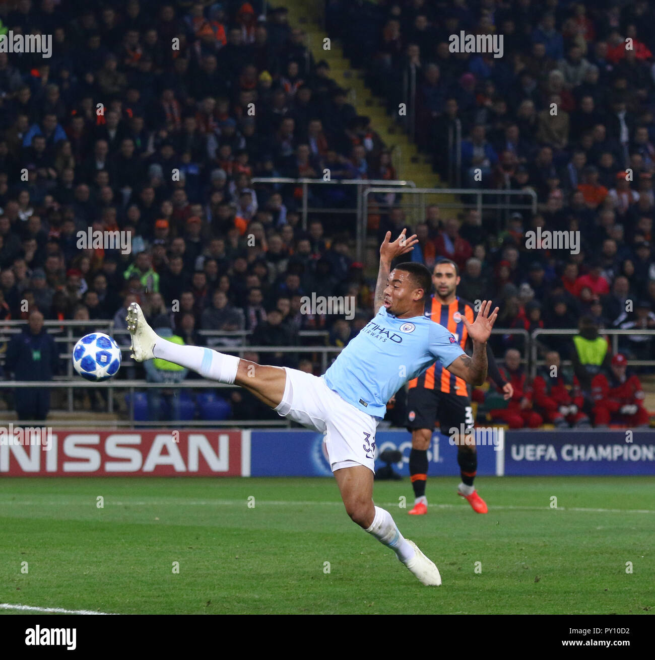 Kharkiv, Ucraina. 23 ottobre, 2018. Gabriel Gesù di Manchester City in azione durante la finale di UEFA Champions League contro Shakhtar Donetsk a OSK Foto Stock