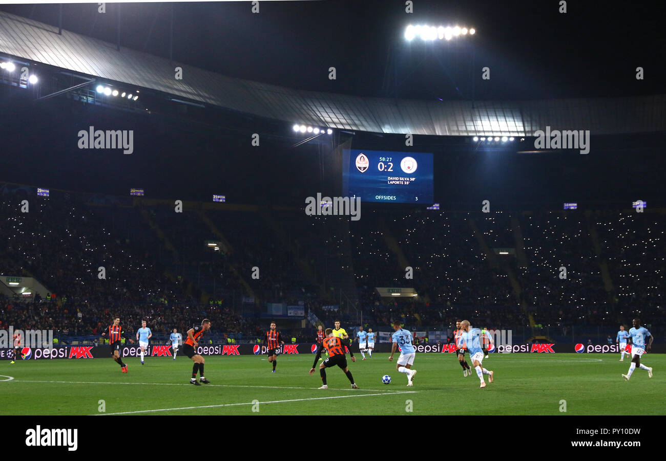 Kharkiv, Ucraina. 23 ottobre, 2018. Vista panoramica di OSK Metalist  stadium di Kharkiv durante le partite di UEFA Champions League tra Shakhtar  Donetsk e Foto stock - Alamy