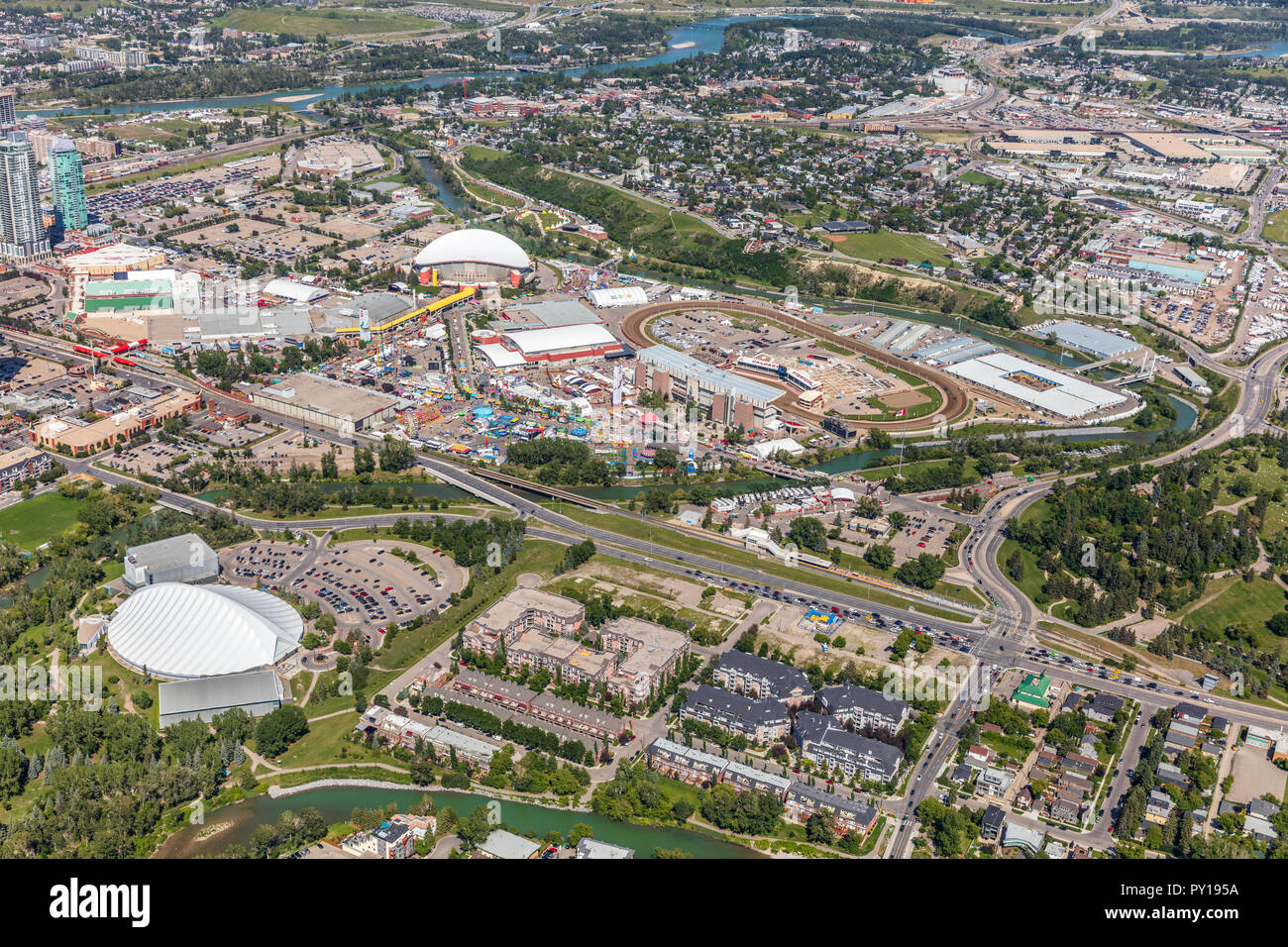 Vista aerea di Calgary Stampede venue Stampede durante la settimana. Foto Stock