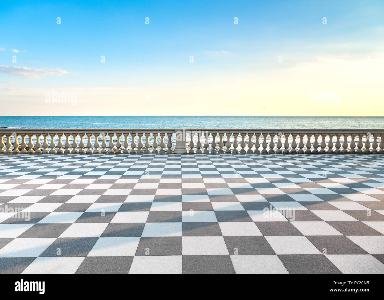 Mascagni Terrazza terrazza belvedere lungomare al tramonto. Livorno Toscana Italia Europa. Foto Stock