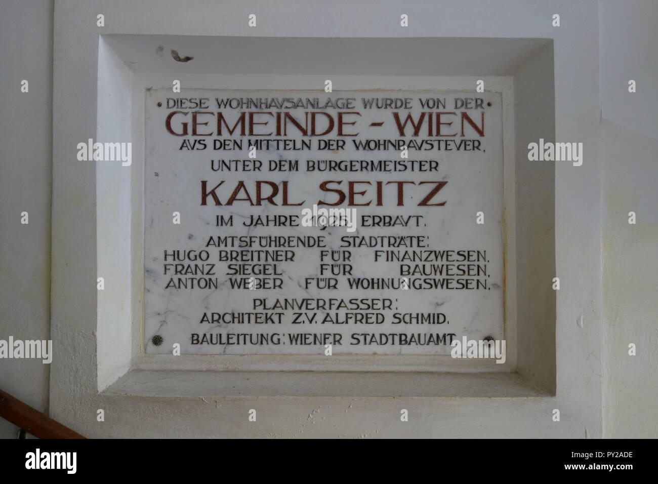 Wien, Gemeindebau des "Roten Wien - Vienna, Consiglio Tenement blocco, "rosso" di Vienna, Rötzergasse 29 und 31, Alfred Schmid 1926 Foto Stock
