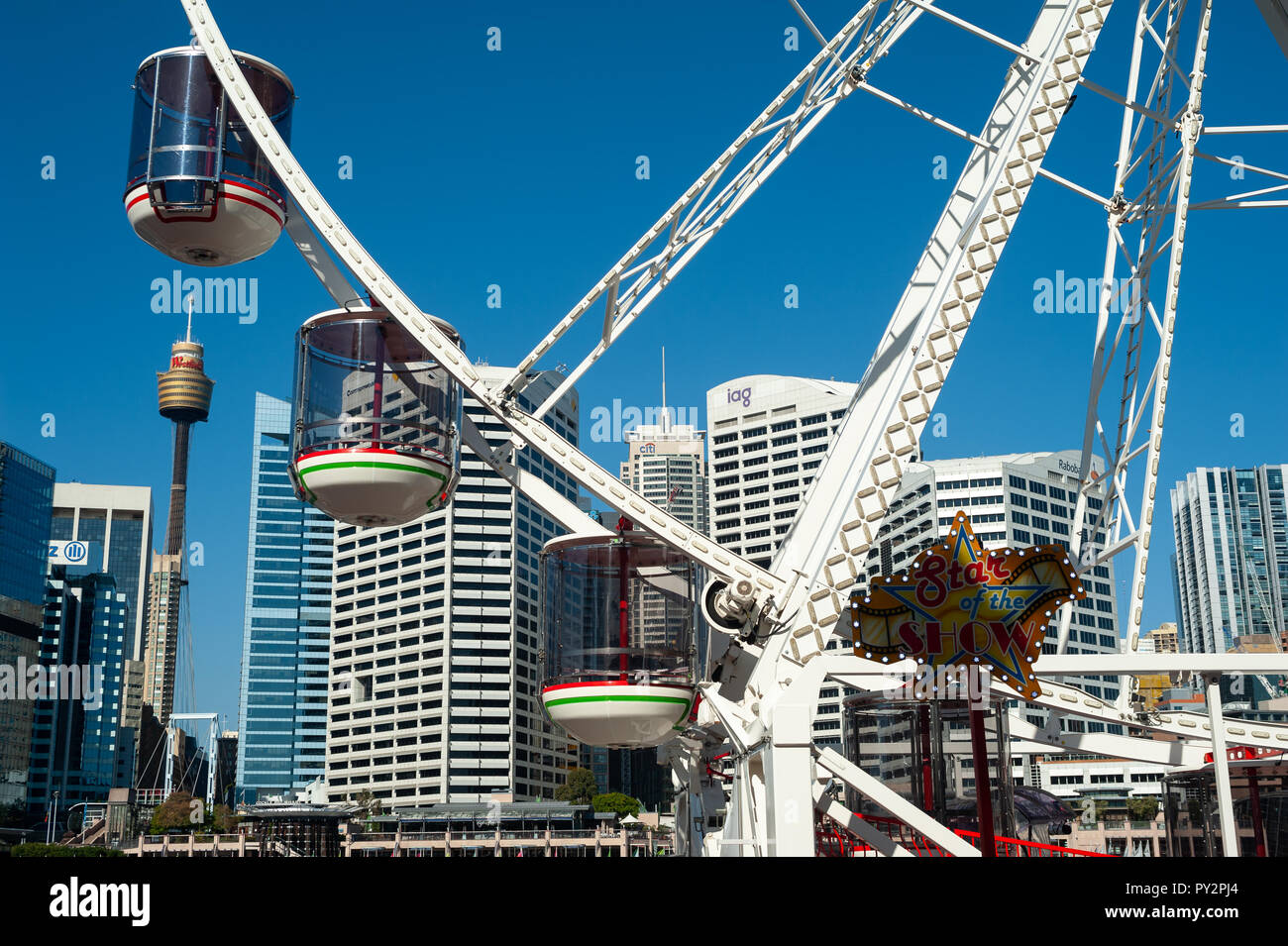 18.09.2018, Sydney, Nuovo Galles del Sud, Australia - una vista di Sydney il paesaggio come si vede attraverso una grande ruota a Darling Harbour. Foto Stock
