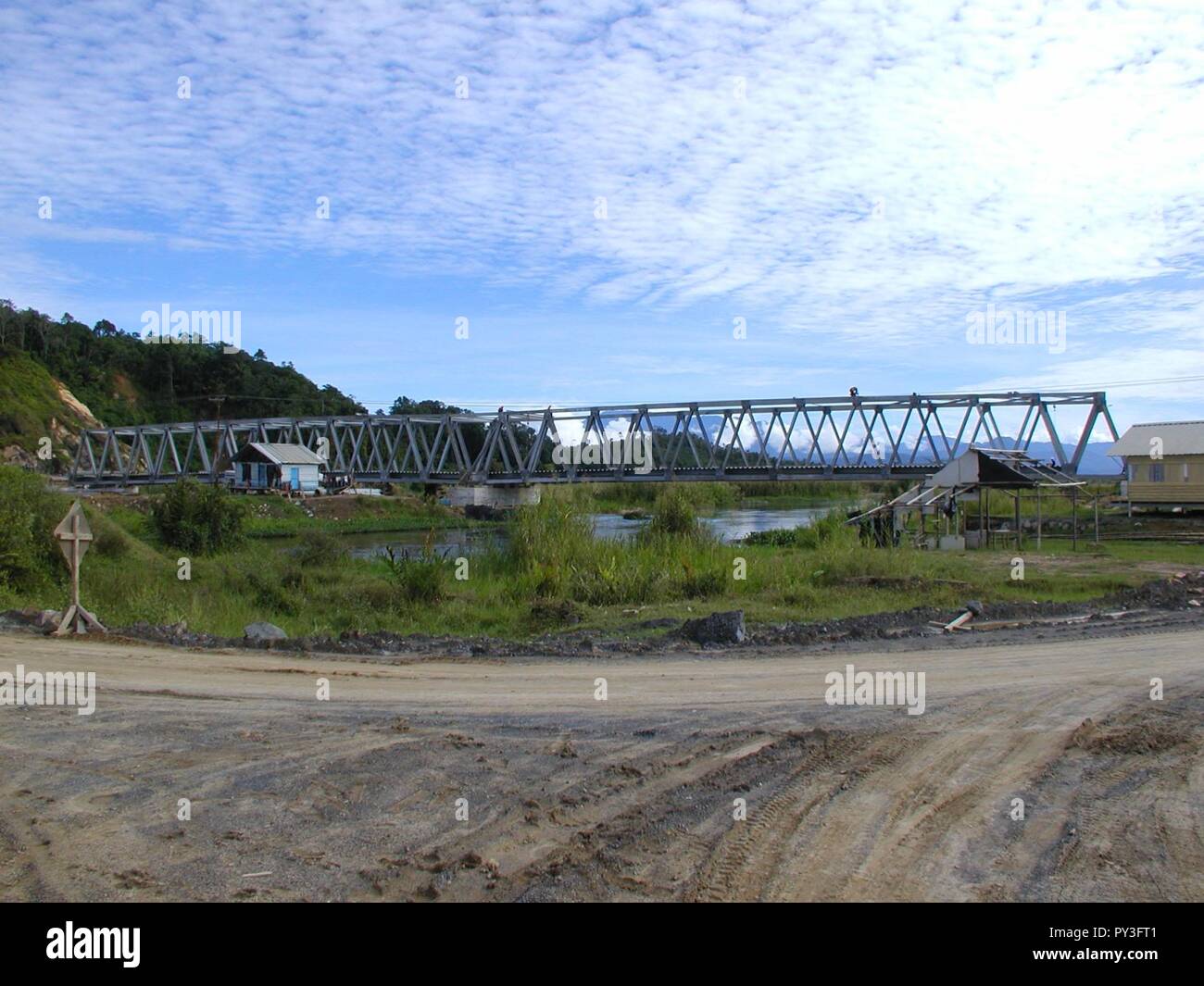 Caleeh ponte sopra il fiume Mansen in fase di completamento Foto Stock