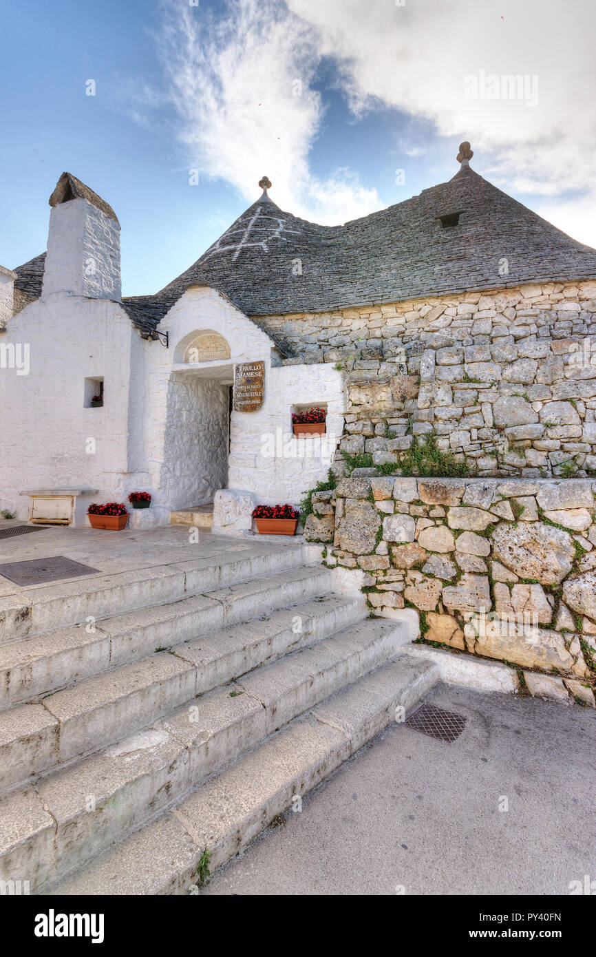 L'Italia. La puglia. Alberobello, trulli, case tipiche, Trullo Siamese Foto Stock