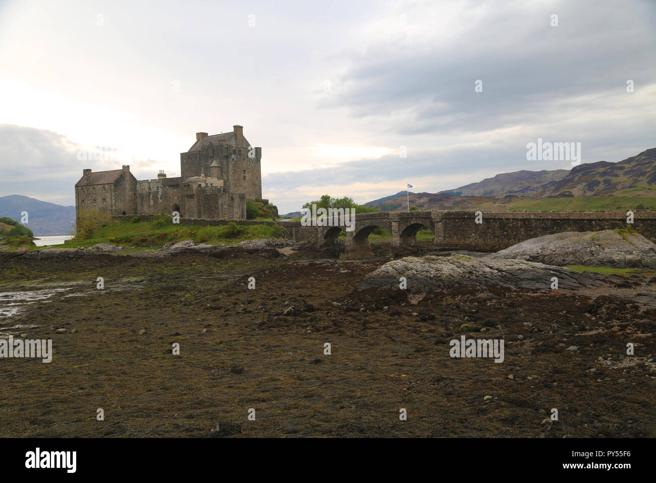 Eilean Donan Castle, Highlands Occidentali, Scozia. Location per film come Highlander, Bonnie Prince Charlie e Loch Ness Foto Stock