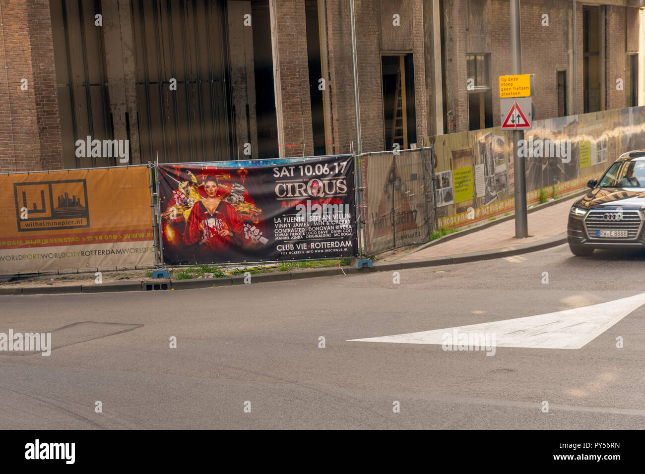 Rotterdam, Paesi Bassi - 27 Maggio: Cina circus poster pubblicitario a Rotterdam il 27 maggio 2017. Rotterdam è un importante città portuale nella provincia olandese Foto Stock