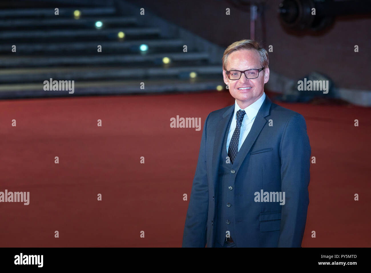 Roma, Italia. Ottobre 24, 2018: Jon Baird a piedi un tappeto rosso del film "tan & Ollie' a Roma Film Fest 2018. Credito: Gennaro Leonardi/Alamy Live News Foto Stock