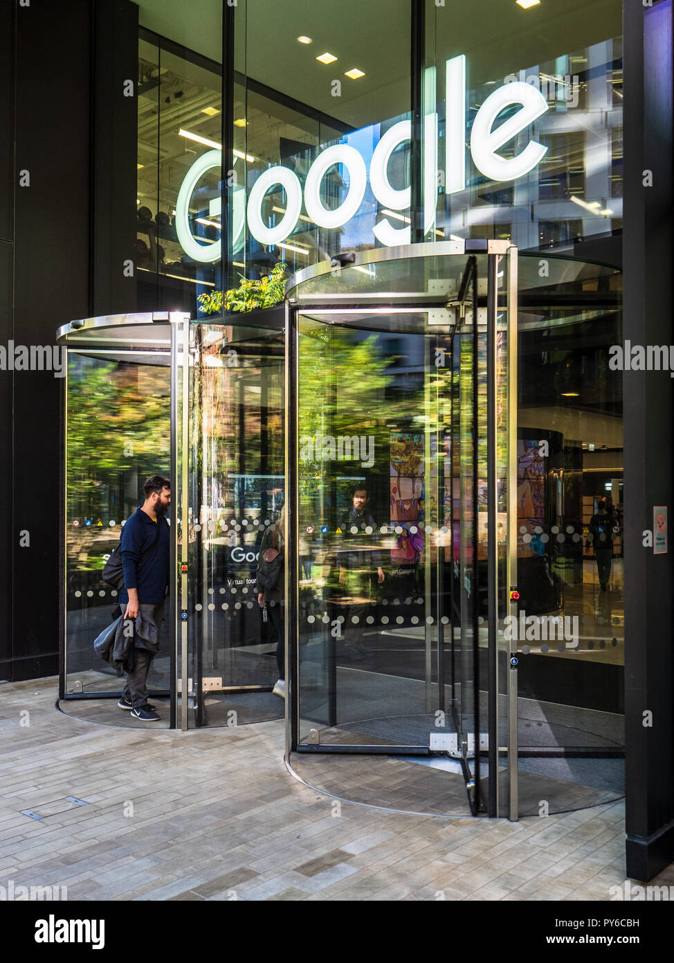 Google Londra - UK di Google e Youtube uffici di Londra a 6 Pancras piazza vicino alla stazione di King Cross a Londra REGNO UNITO Foto Stock