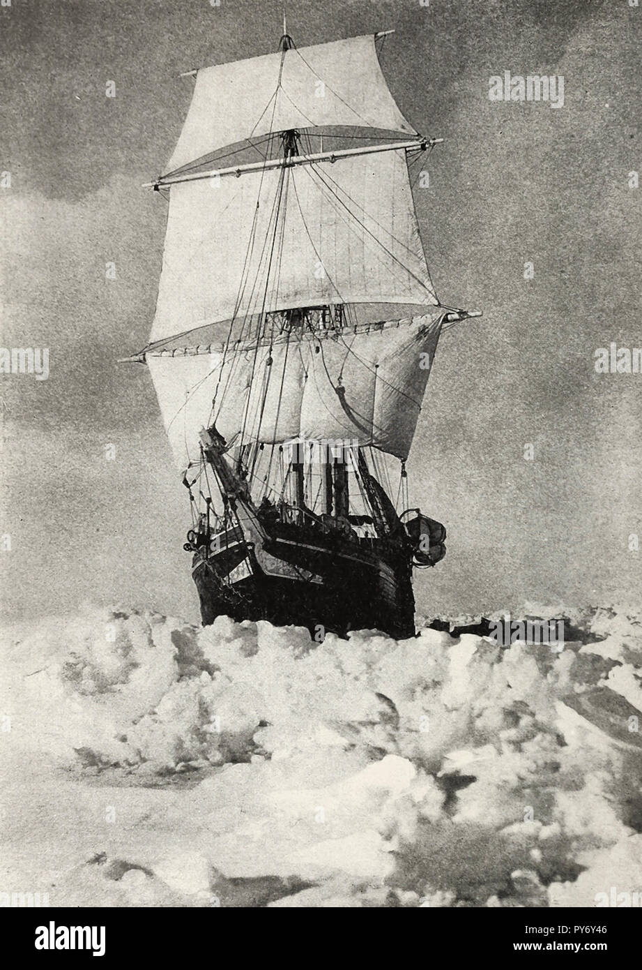 Il dispositivo HMS Endurance bloccata nel pack ghiaccio durante la spedizione di Shackleton Foto Stock