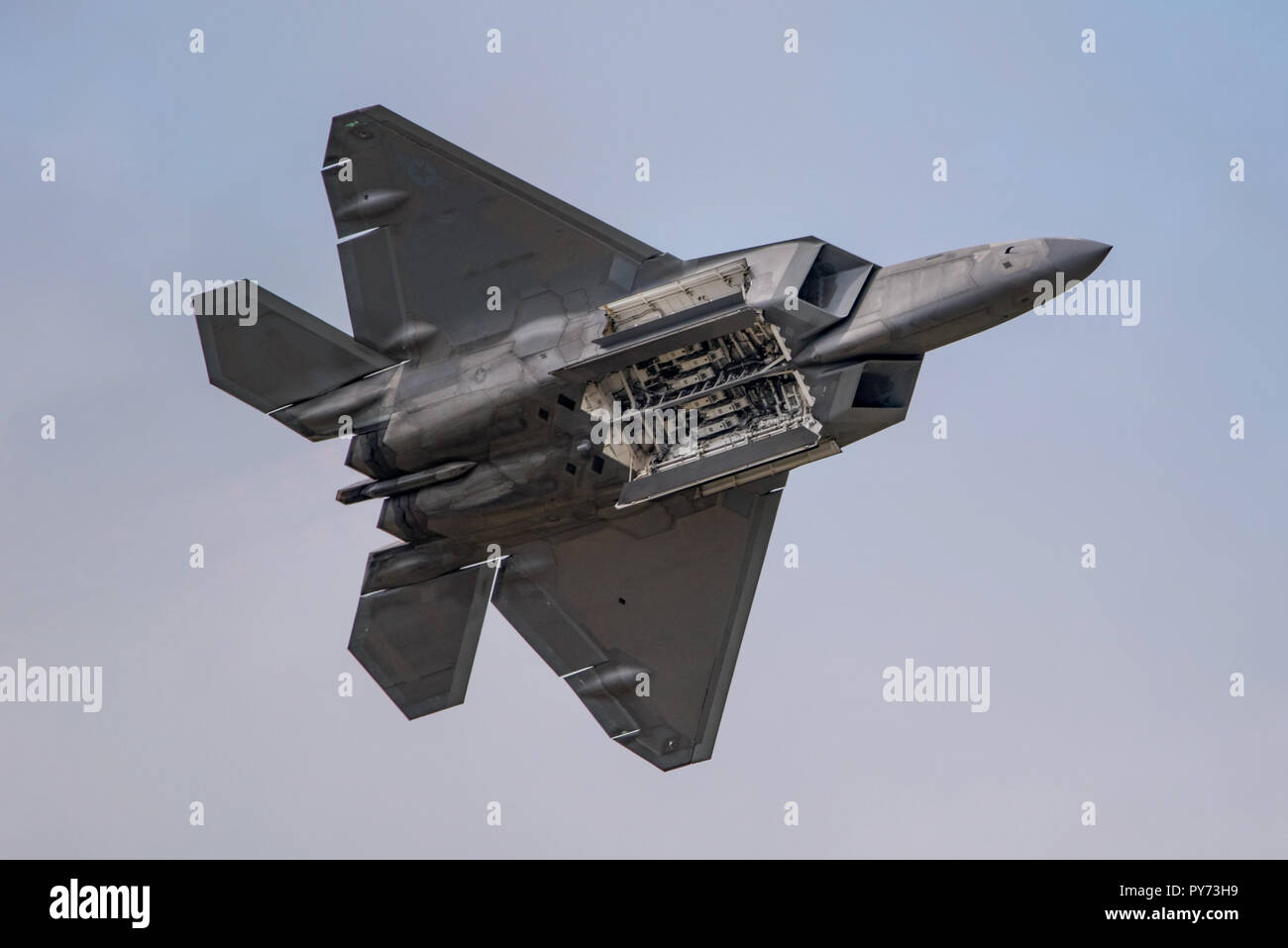United States Air Force Lockheed Martin F-22 Raptor visualizzazione presso il Royal International Air Tattoo, RAF Fairford, nel Regno Unito il 14 luglio 2017. Foto Stock