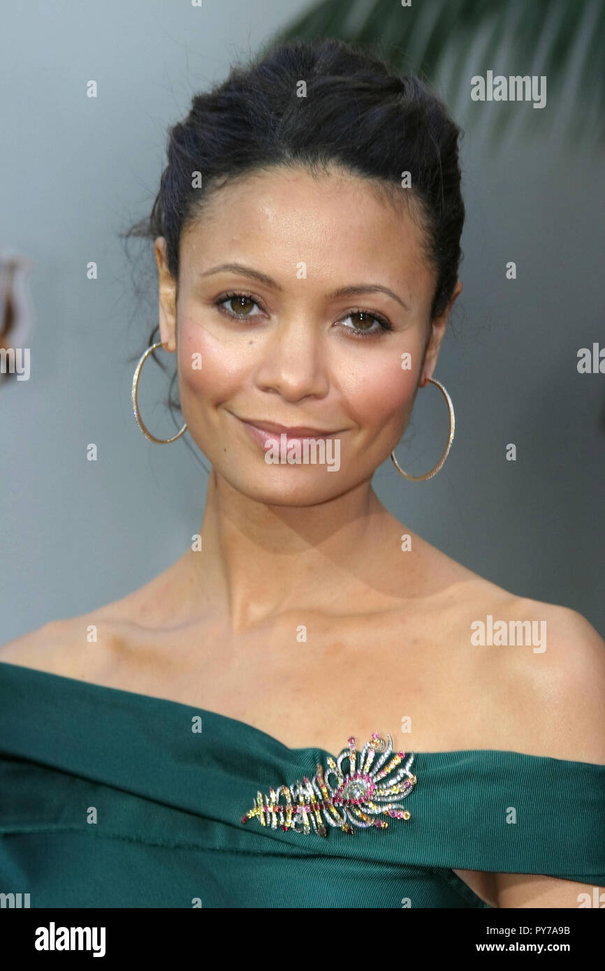 Thandie Newton 06/03/05 "The Chronicles of Riddick' Premiere @ Studio Universal City Walk Foto di Kazumi Nakamoto/HNW / PictureLux (7 gennaio 2015) Foto Stock