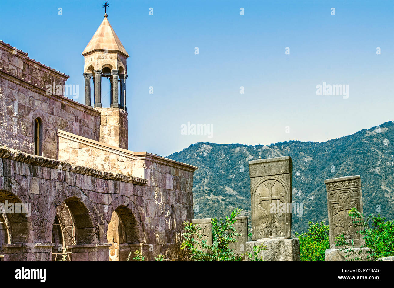 Vista laterale del monastero Odzun è uno dei più antichi templi di Armenia Foto Stock