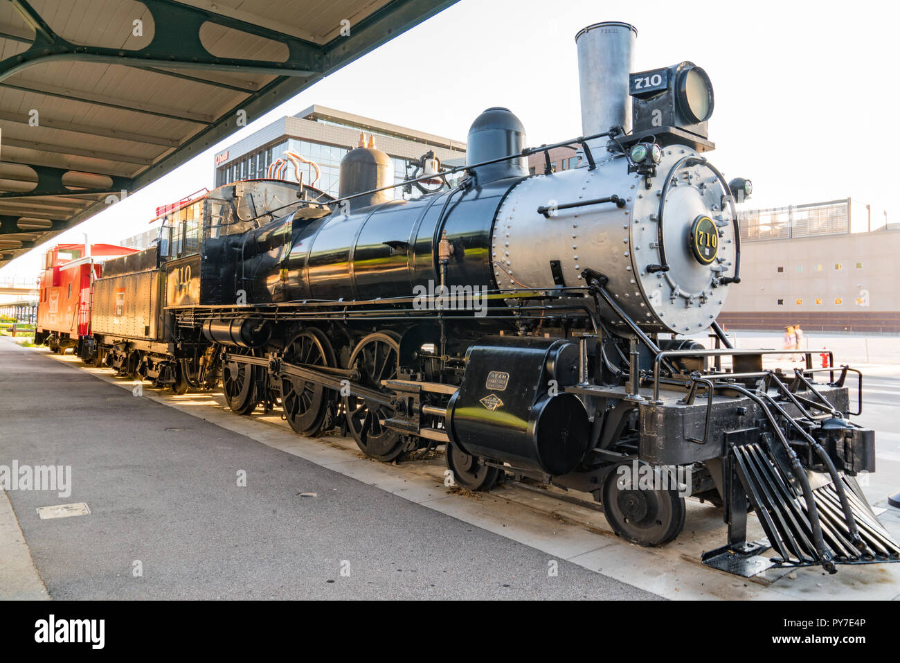 LINCOLN, Nebraska - Luglio 10, 2018: restaurato Treno a vapore in Bill Harris Iron Horse Park nel distretto di Haymarket nel Lincoln, Nebraska Foto Stock