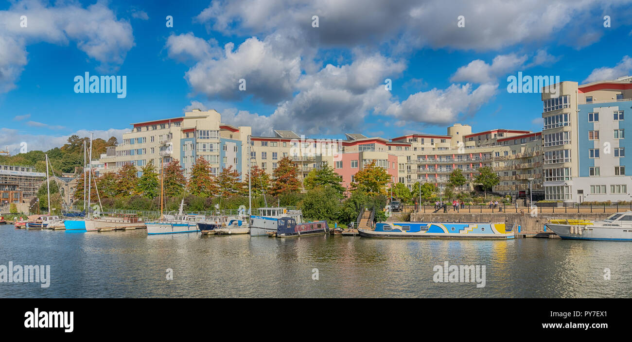 Vista panoramica della zona Harbourside di Bristol Docks, REGNO UNITO Foto Stock