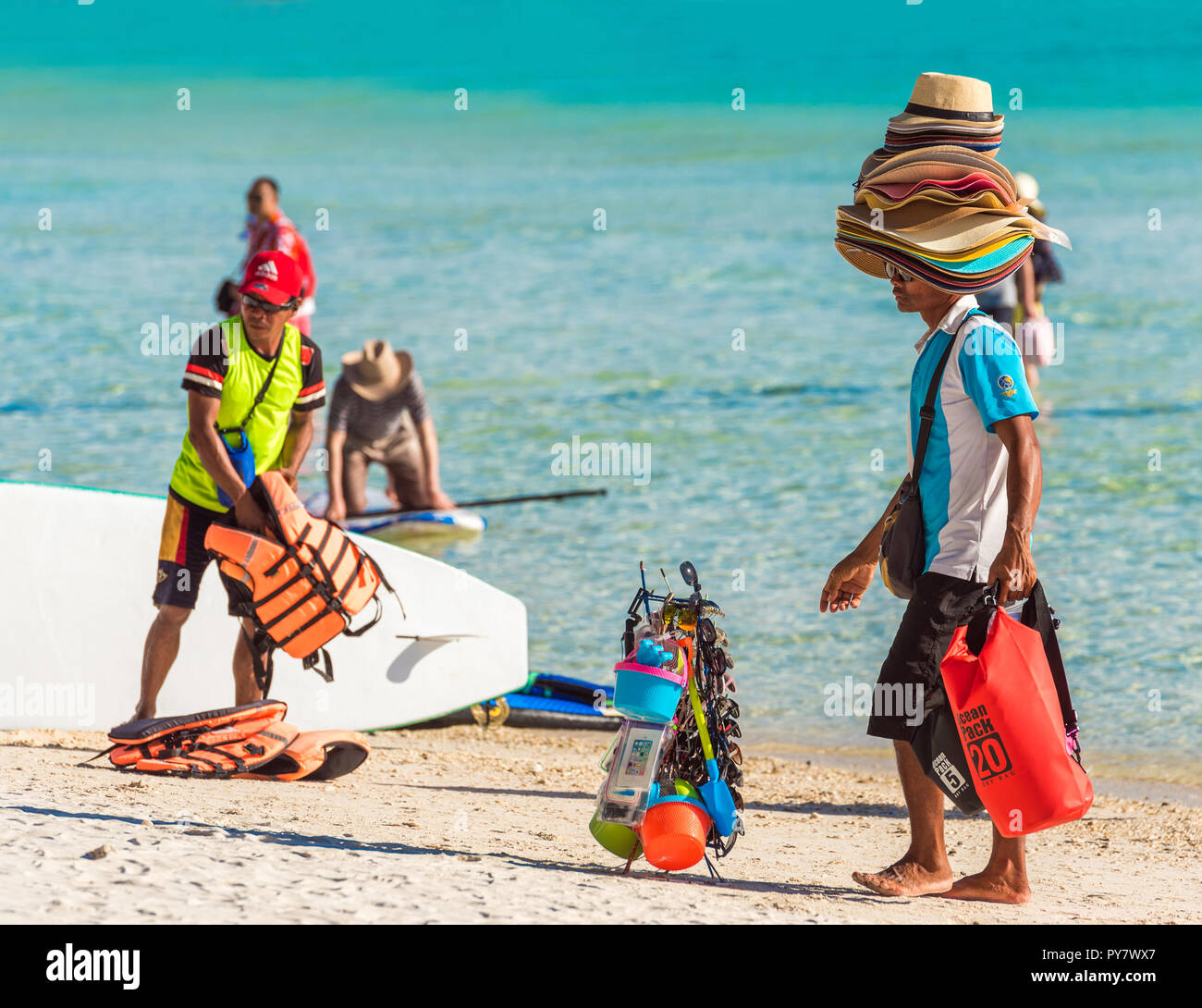 Beach seller hats immagini e fotografie stock ad alta risoluzione - Alamy