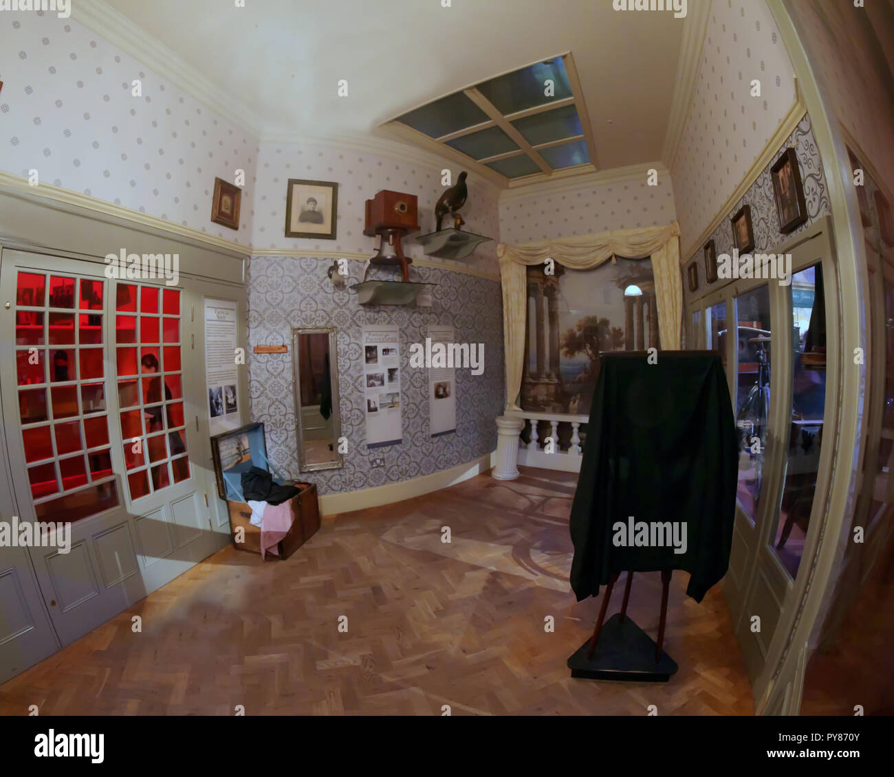 Vittoriano fotografia fotografica studio riprodotto per un museo Foto Stock